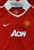 2006-2007 Cristiano Ronald Signed Manchester United Football shirt a replica shirt , signed to the