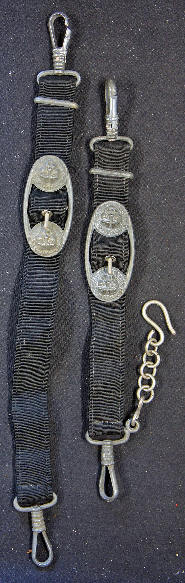 Third Reich 1933-1945 pair of Kriegsmarine hanging straps for the administrative personnel issue