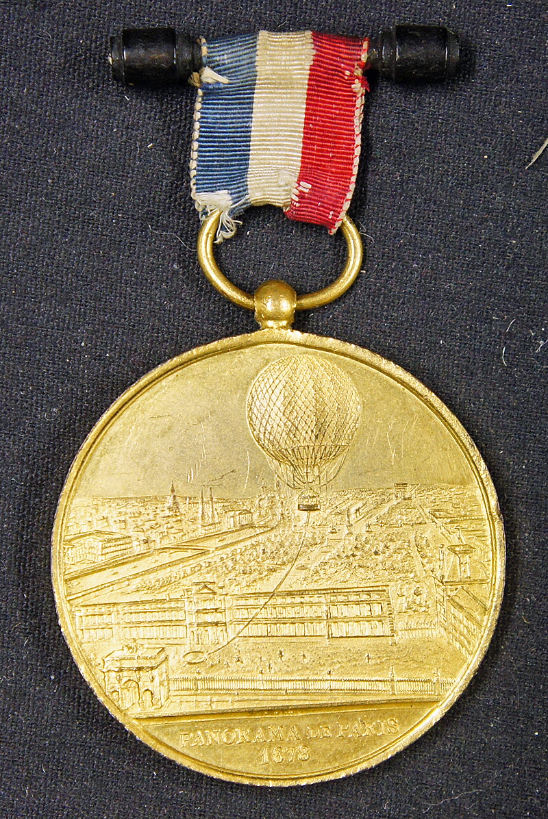 Aviation 1878 'Henry Giffords' Giant Balloon at the Paris Exhibition Medallion the obverse a fine - Image 2 of 2