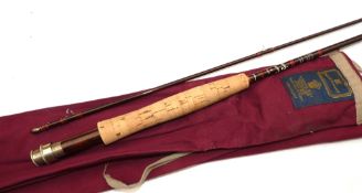 ROD: Hardy Sovereign 9' 2 pce carbon trout fly rod in as new condition, burgundy whipped guides,