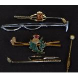 3x various golf club tie pins/brooches to incl brass and enamel cross golf clubs mounted with an