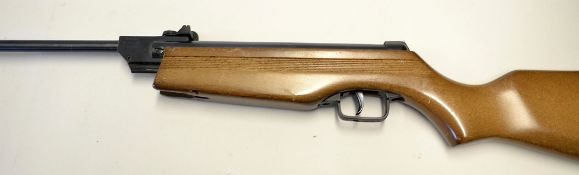 Gamo Cadet .177 air rifle - serial no 1261253 - some minor marks to the stock - overall length 37"