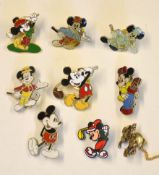 5x Disney Mickey and Minnie Mouse enamel golfing pin badges, together with another metal Mickey
