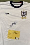 Steven Gerrard Signed England shirt 150 Years white shirt signed to the front, M short sleeve