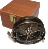 REEL: J W Young Purist 2040 aerial style centre pin reel in as new condition, narrow drum, 4-3/8"