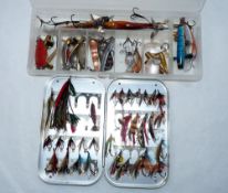 ACCESSORIES: Collection of assorted vintage lures incl. M.O.P spoons, brass Reflex Devons, Stucki