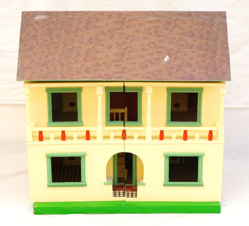 TRIANG EDWARDIAN DOLLS HOUSE