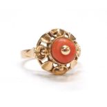 CORAL SET POLISH GOLD DRESS RING with decorative pierced setting,