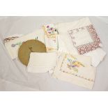 COLLECTION OF TABLE AND OTHER LINEN embroidered examples noted, and a small selection of doilies,