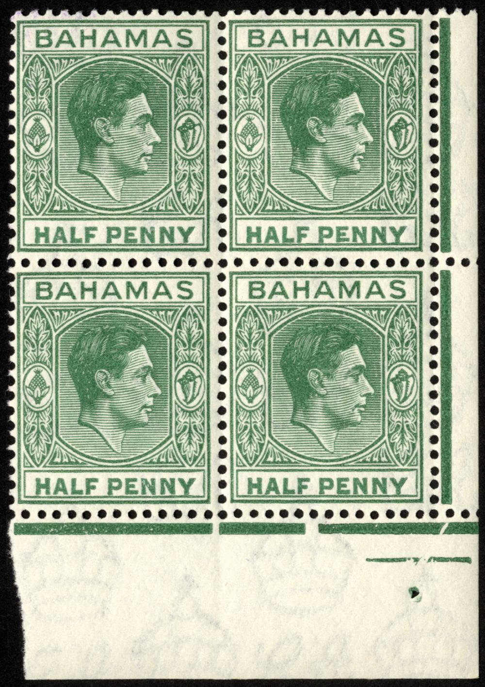 Bahamas. 1938-42 ½d green corner block of four, R9/6 LP long 'E'. SG 149a (£180)/CW 1c