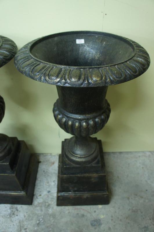 Good pair of large Victorian style cast-iron garden urns on pedestals. Ht. 110cm - Image 4 of 4