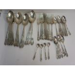 Edwardian silver flatware service of feather and shell pattern, consisting of eighteen