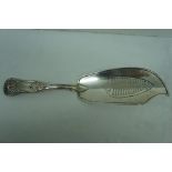 GIV silver King's Pattern fish slice London 1821. Maker J.H. 5.75ozt.