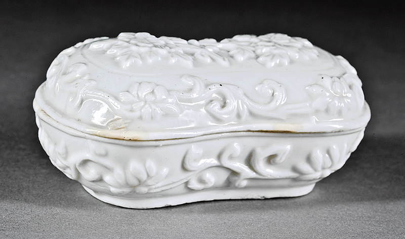 Chinese "Blanc de Chine" Porcelain Betel Nut Box