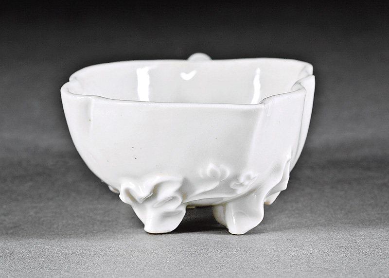 Chinese "Blanc de Chine" Porcelain Brushwasher - Image 2 of 5