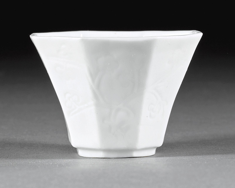 Chinese "Blanc de Chine" Porcelain Octagonal Cup - Image 2 of 4