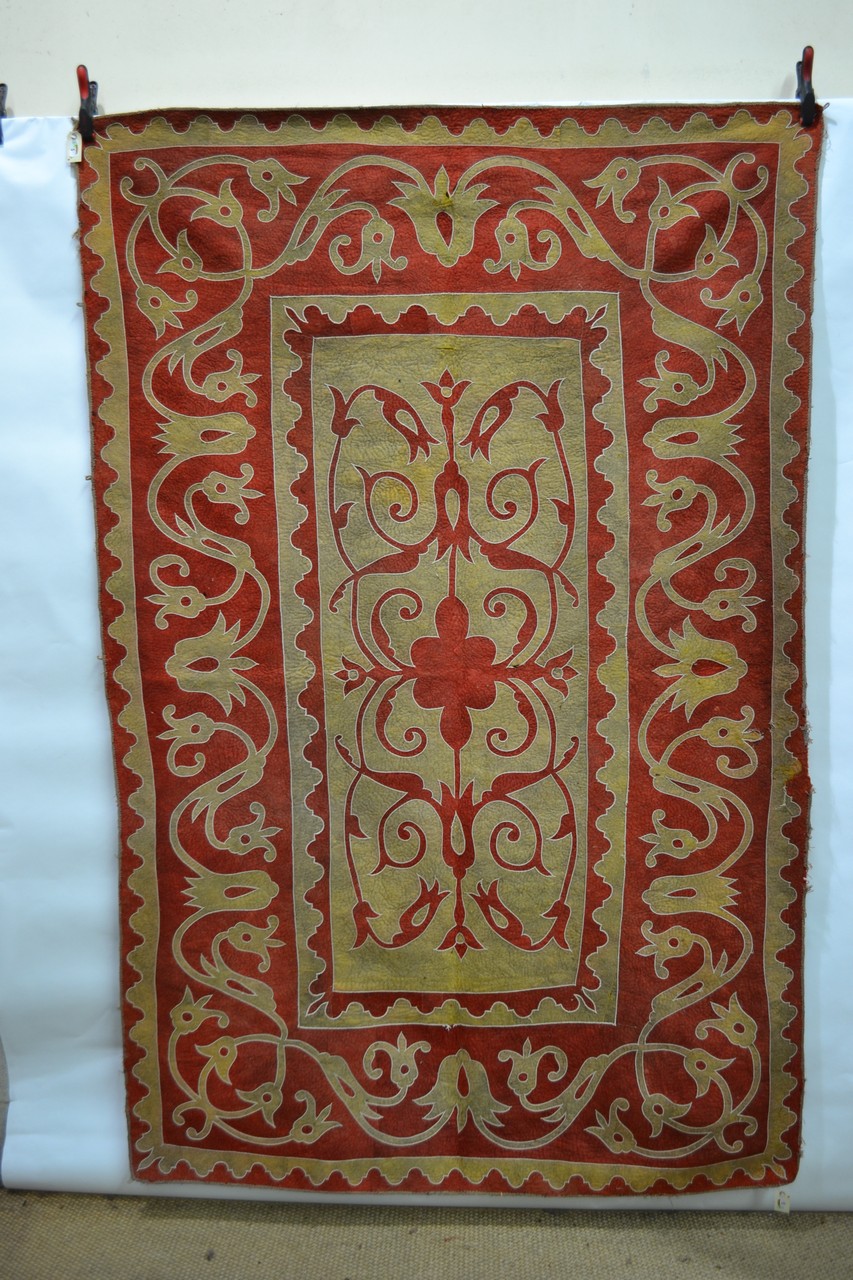 Uzbek felt rug, Uzbekistan, first half 20th century, 8ft. 4in. x 5ft. 6in. 2.54m. x 1.68m. Small - Image 2 of 12