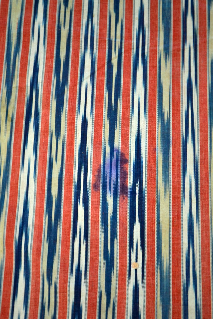 Attractive striped cotton cover, the very narrow stripes woven with an ikat design, probably - Image 4 of 9