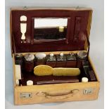 A French trousse d'voyage or vanity case,