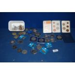 A quantity of commemorative Crowns, assorted foreign coins, etc.