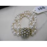 A CULTURED PEARL BRACELET WITH 9CT GOLD CLASP