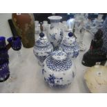 A FOUR PIECES OF ORIENTAL BLUE AND WHITE CHINAWARE