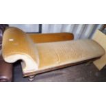 CHAISE LONGUE. Upholstered chaise longue A/F