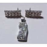 SILVER PENDANT SET. Sterling silver pendant CZ set