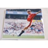 TEDDY SHERINGHAM SIGNED PHOTO. Signed Teddy Sheringham photograph with authentication certificate