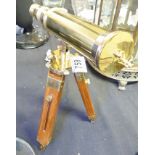 BRASS TELESCOPE. Brass telescope on wooden legs L ~ 25cm