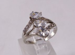 DRESS RING. Three stone silver dress ring