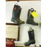 FIREMANS BOOTS. Two pairs of firemans rubber boots, size 7