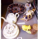 CERAMIC FIGURINES. Tray of ceramic figurines including Royal Doulton Winnie The Pooh, all sightly