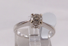 18CT DIAMOND RING. 18ct white gold 0,25ct diamond solitaire ring, size K