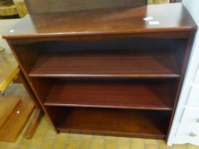 MAHOGANY BOOKSHELVES. Mahogany bookshelves, 30 x 90 x 98cm