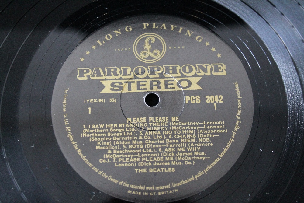 PLEASE PLEASE ME 2ND STEREO - A fantastic 2nd UK 'Northern Songs' Black and Gold stereo pressing of - Image 3 of 4