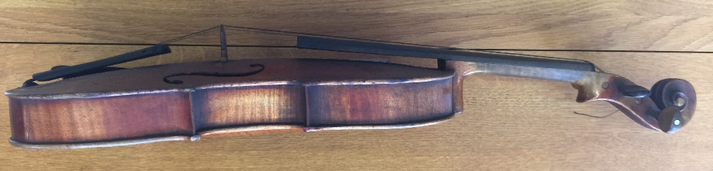 VIOLIN - a cased copy of a Joseph Guarnerius violin with a bow featuring mother of pearl inlay. - Image 5 of 5