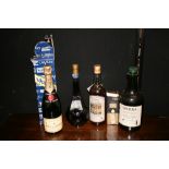 MIXED BOTTLES - a selection of bottles to include a Moet & Chandon Premiere Cuvee 75cl bottle of