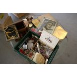 LADIES ACCESSORIES - to include a vintage (1950s) Max Factor unused gift set featuring parfum