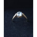 18CT DIAMOND RING - brillant cut round diamond at approx 0.5ct in an 18ct mount.