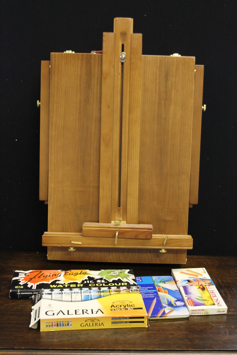 ARTISTS EASEL - a folding artist's easel to include a Winsor & Newton Acrylic Galeria 10 tube set,