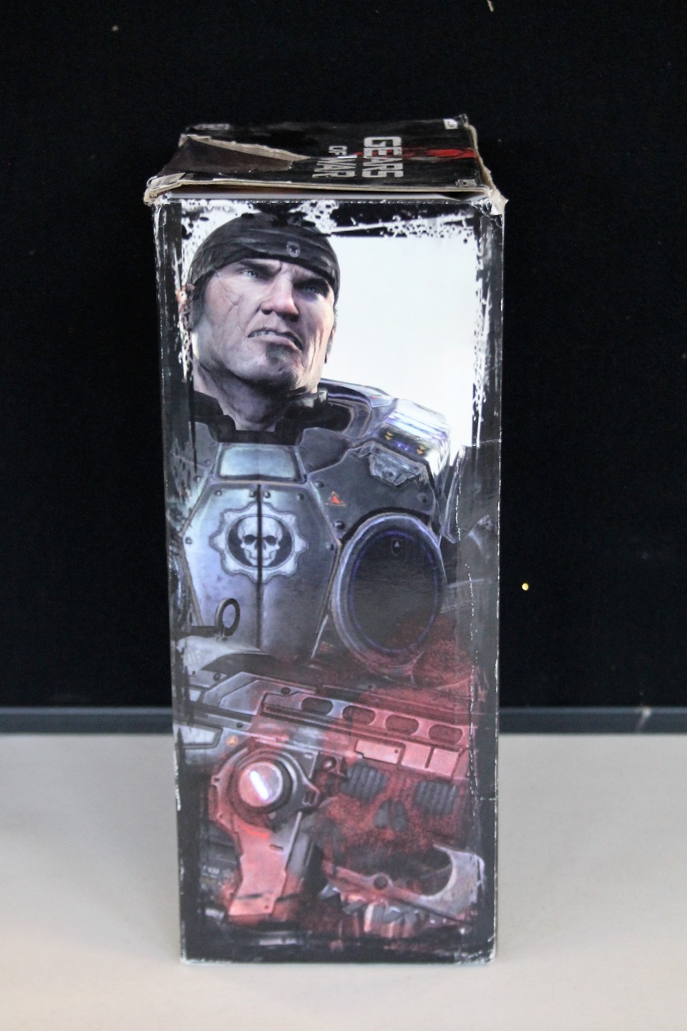 GEARS OF WAR FIGURINE - a NECA 12" Gears Of War GOW Marcus Fenix push button sound talking figurine - Image 2 of 3