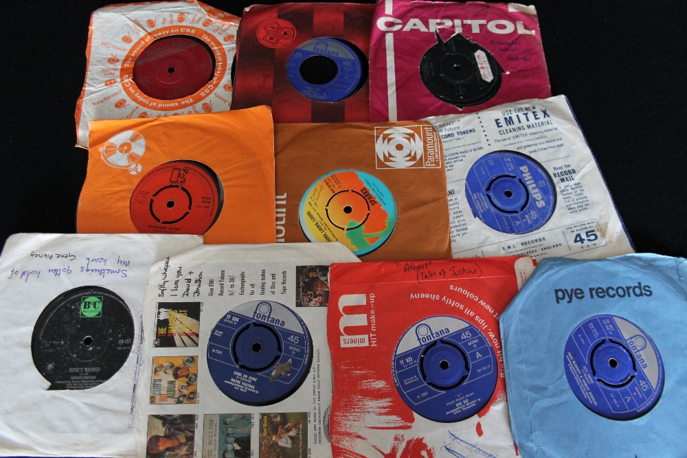 ROCK/POP SEVENS - A good mix of around 150 x 7" singles, mainly 60s and 70s.