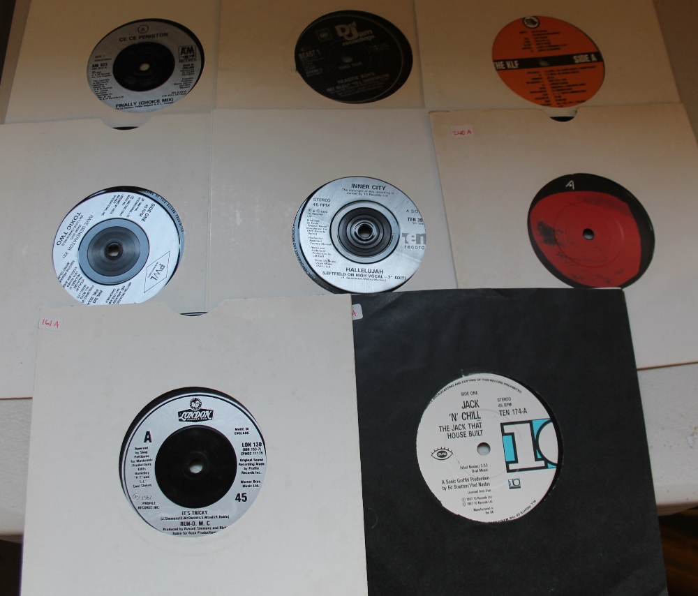 HIP HOP/DANCE - Great selection of around 150 x 7" singles.