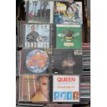 CDs - SINGLES - A large collection of around 750 x CD singles.