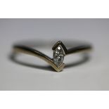 DIAMOND RING - attractive and modern style marquise cut diamond (approx 0.