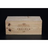 VINTAGE PORT - a sealed crate of 6 bottles of 1985 Fonseca vintage port.