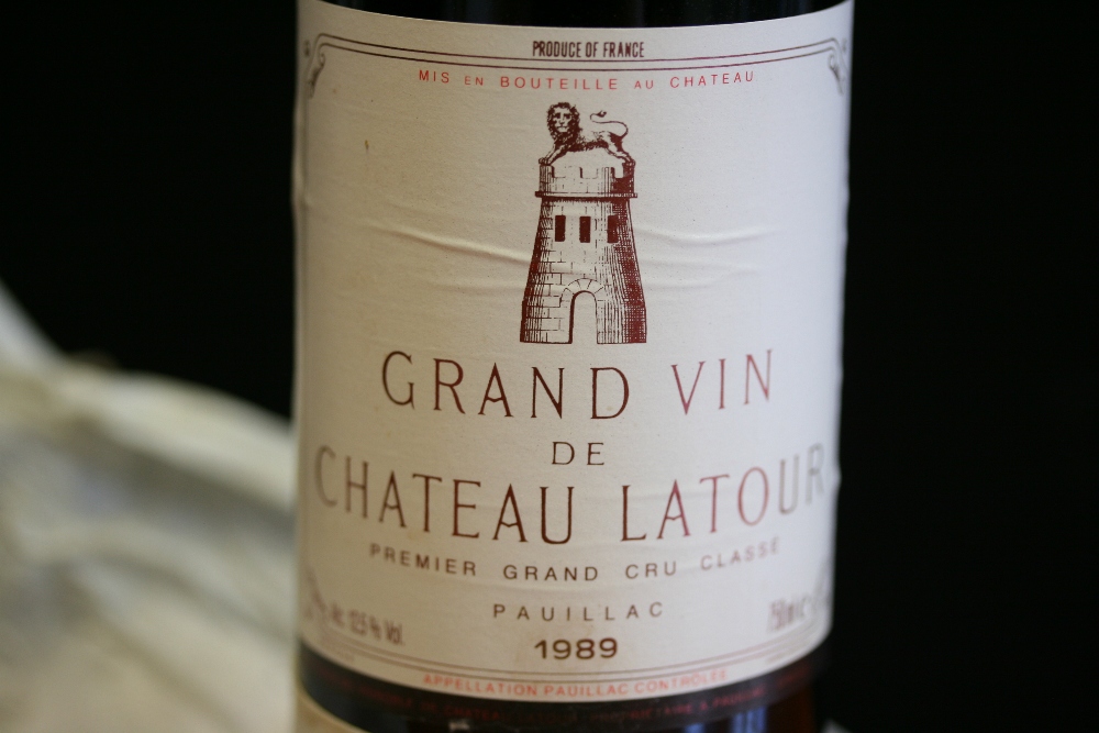 BORDEAUX - bottle of 1989 Chateau Latour Grand Cru Pauillac. - Image 3 of 4