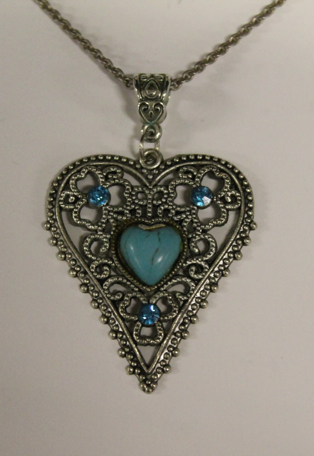 MODERN JEWELLERY - a collection of bracelets and necklaces to include a turquoise necklace, - Bild 6 aus 6