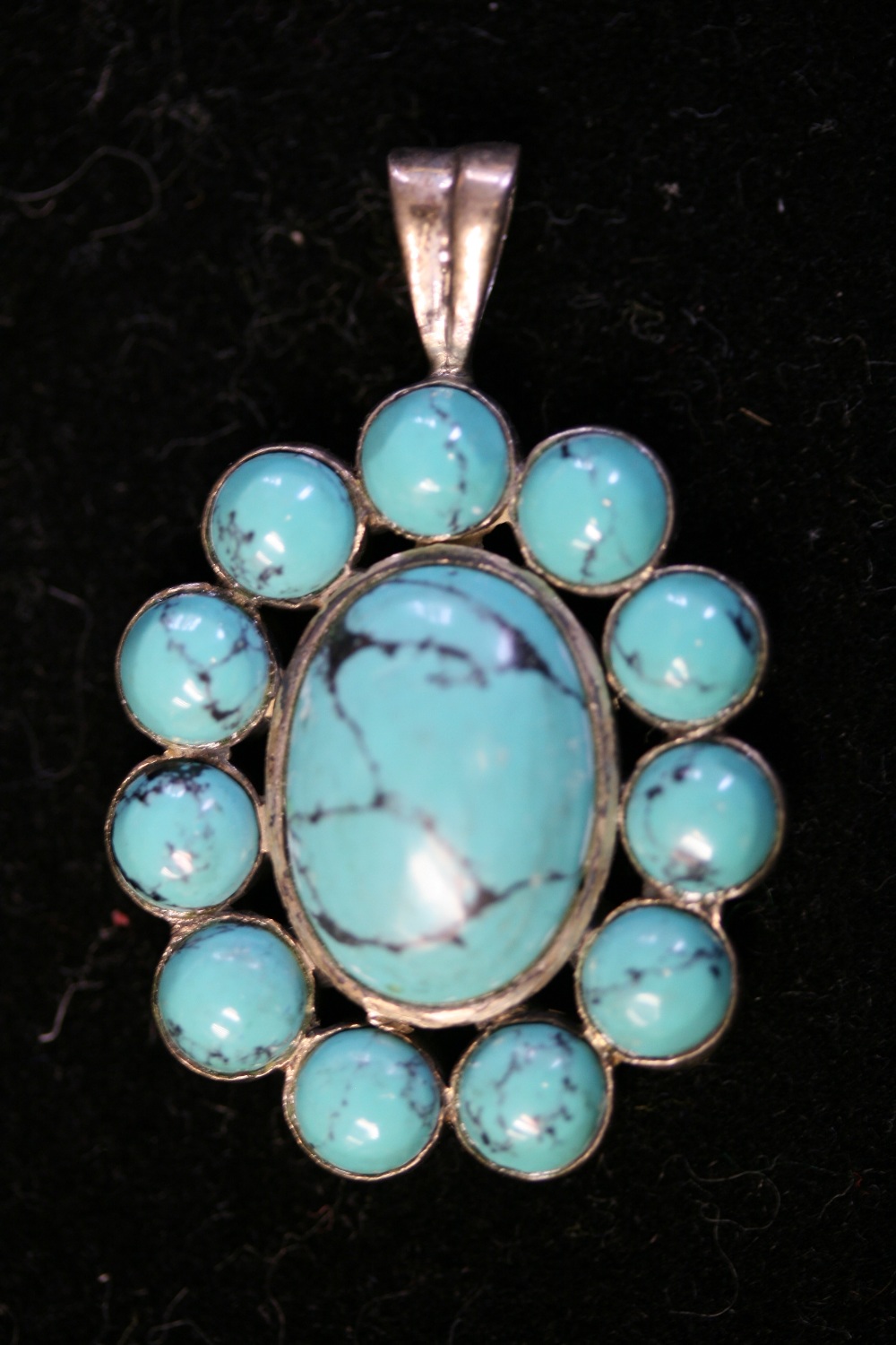 TURQUOISE JEWELLERY - a selection of turquoise and silver jewellery to include 3 necklaces (one - Image 4 of 4